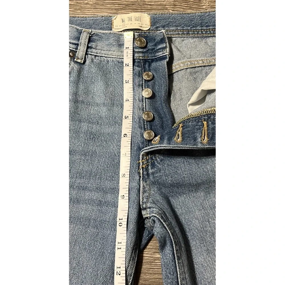 Free People We The Free Maggie Mid Rise Straight Raw Hem Jean SZ 26 (28x28)